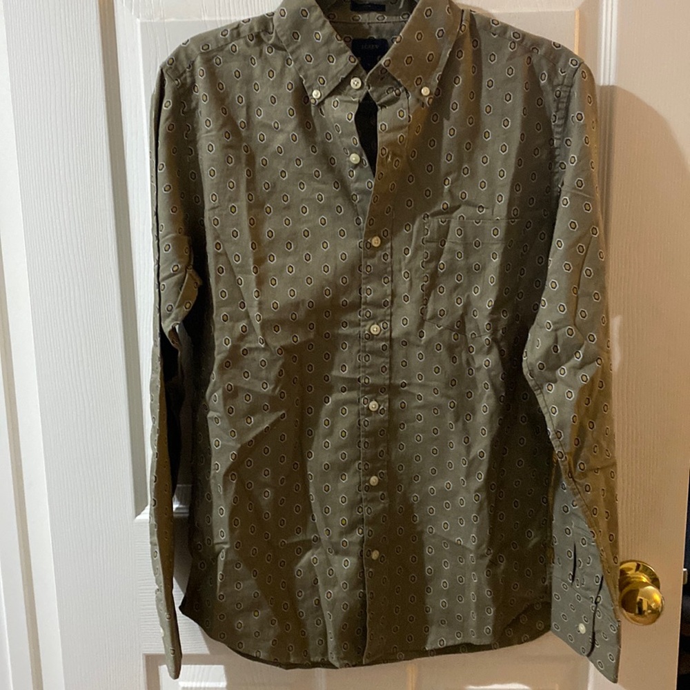 Men’s. J. Crew button down
